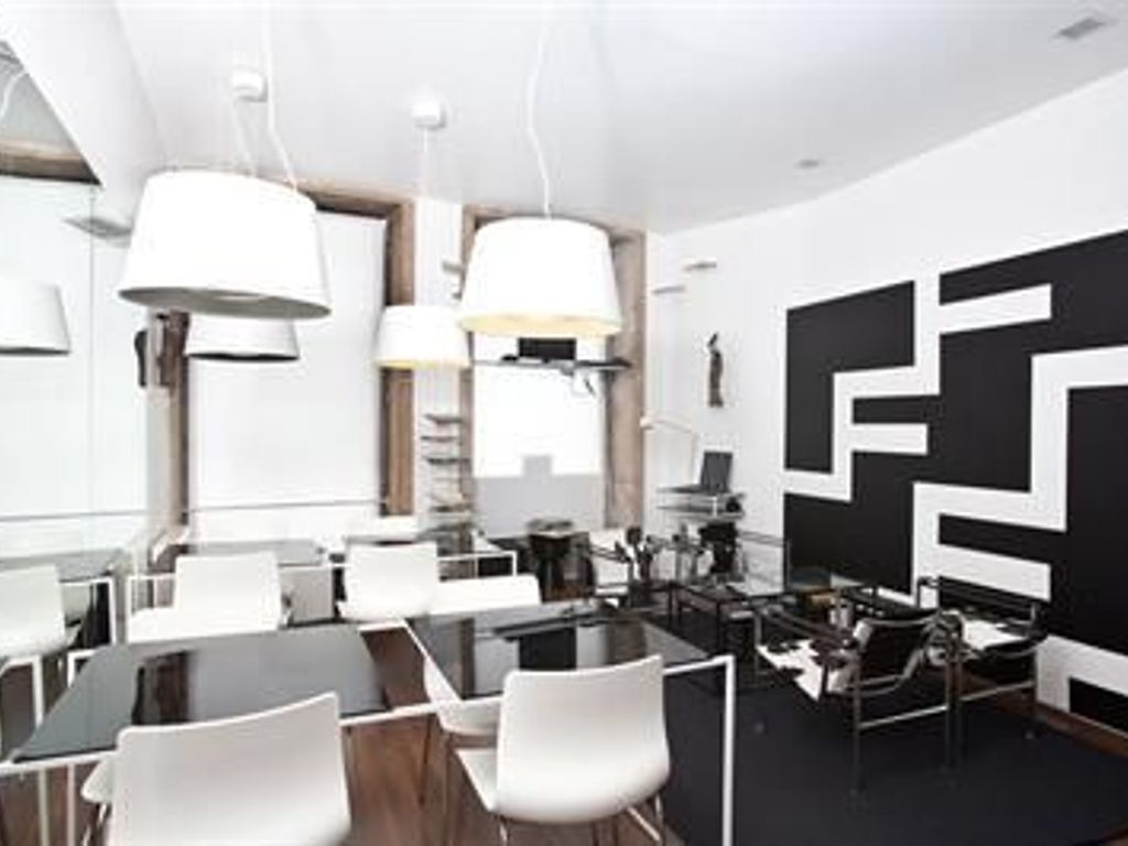 Cosme Guesthouse