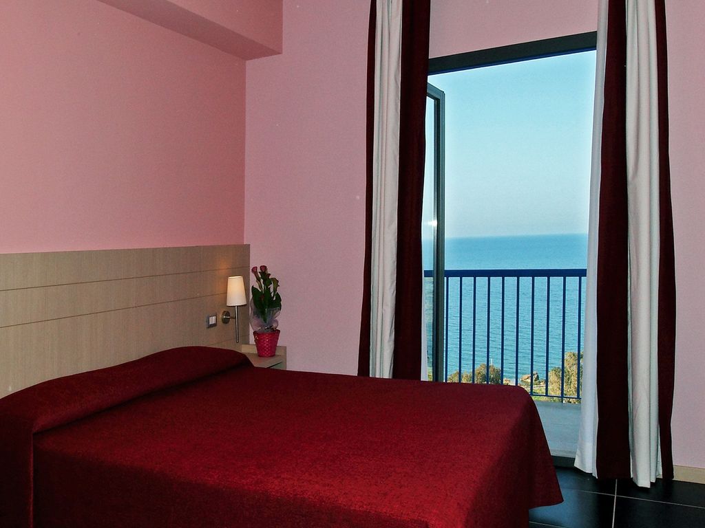 Tus Hotel