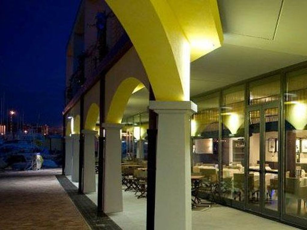 Marina Place