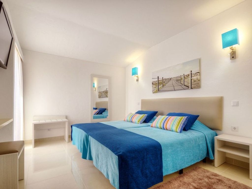 3HB Golden Beach