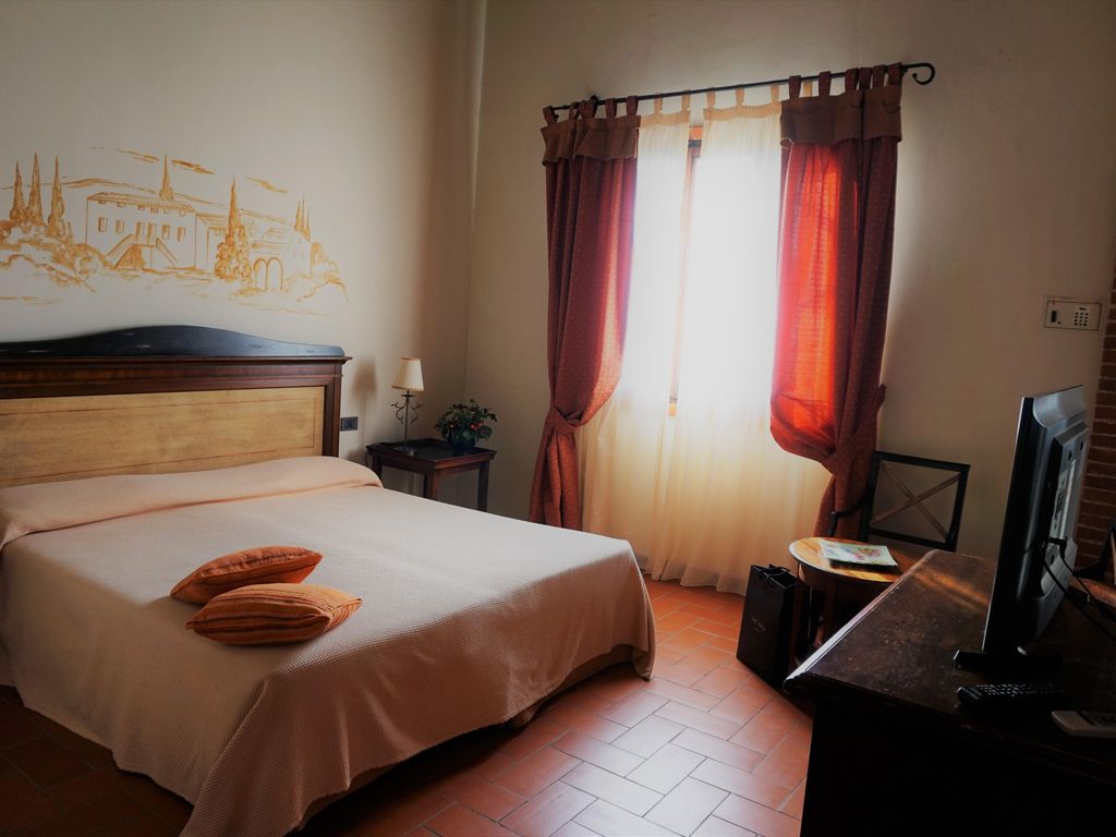 Antica Villa Poggitazzi Agriturismo