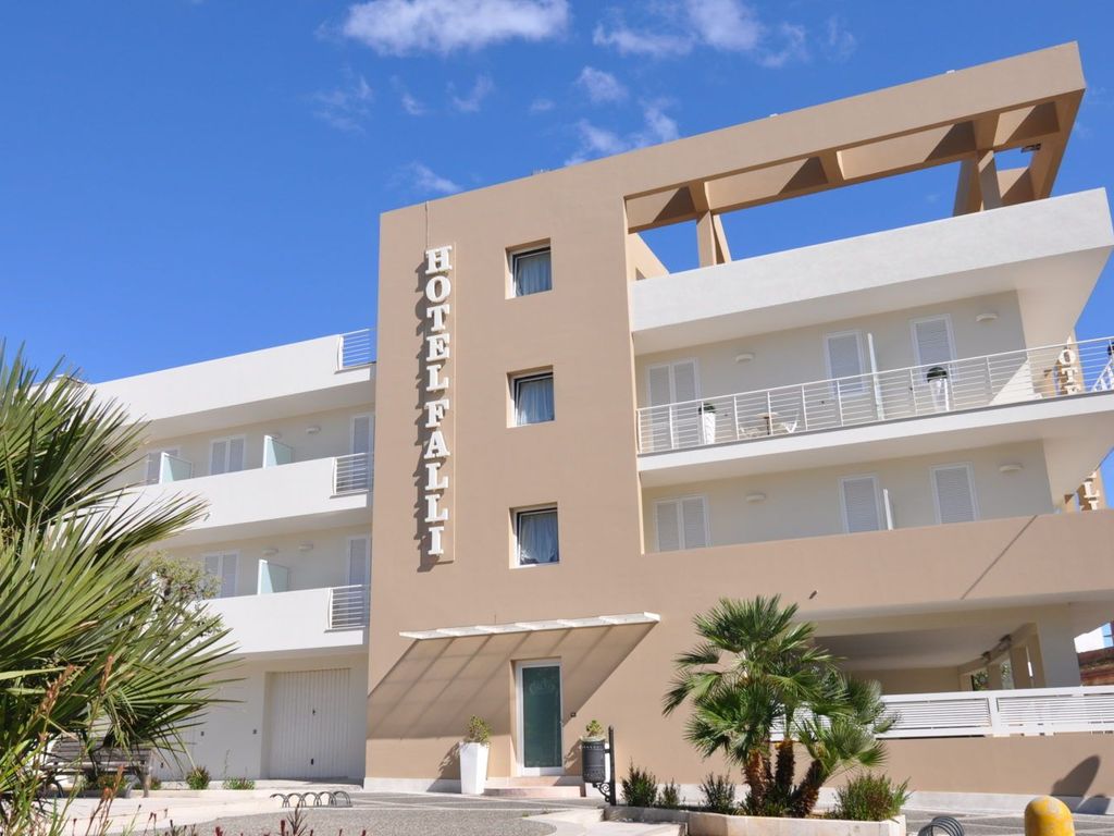Falli Hotel