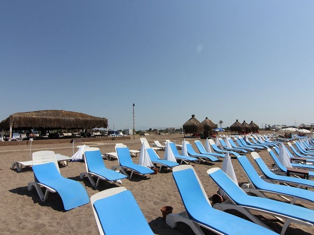 Lara Hadrianus Hotel