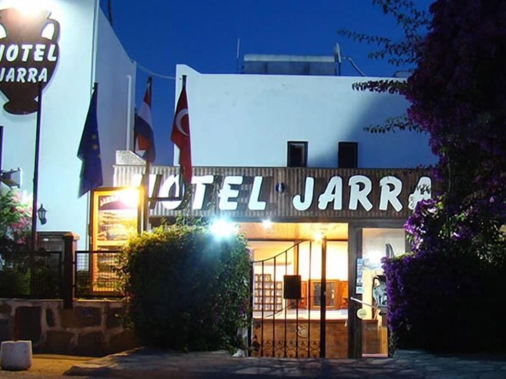 Jarra Hotel