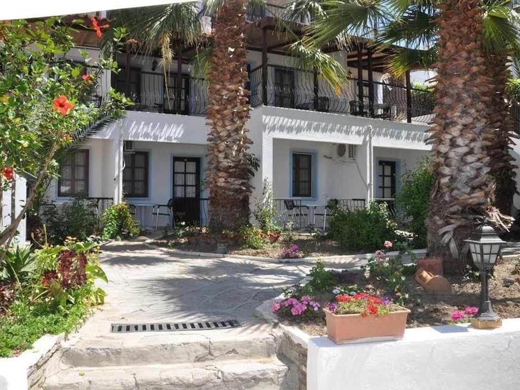 Jarra Hotel