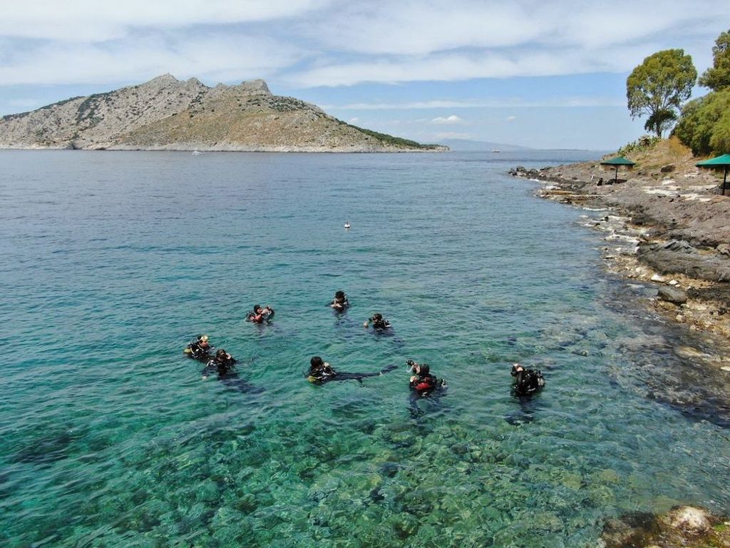 Angelina Aegina Boutique Escape