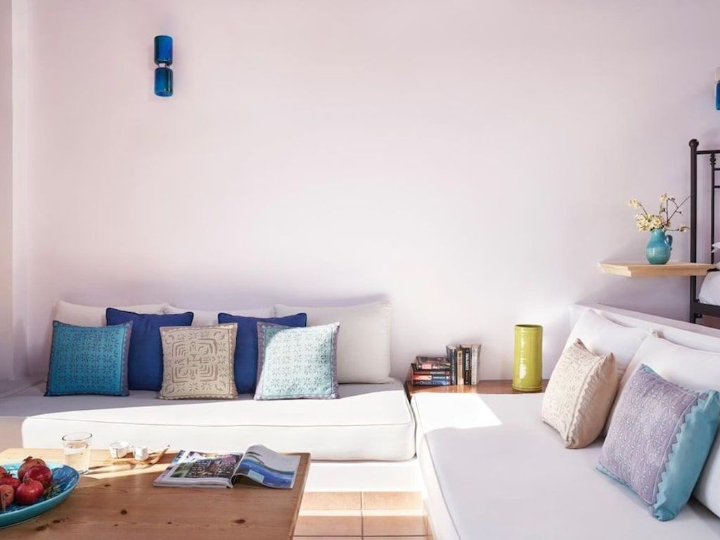 Angelina Aegina Boutique Escape