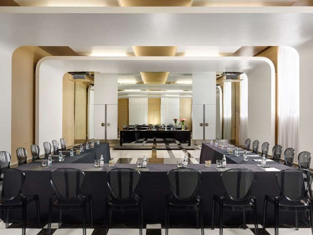 Palazzo Montemartini Hotel by Radisson Collection Rome