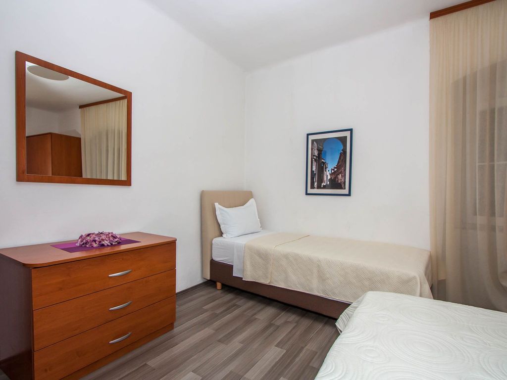 Garden Apartment Hotel- Split