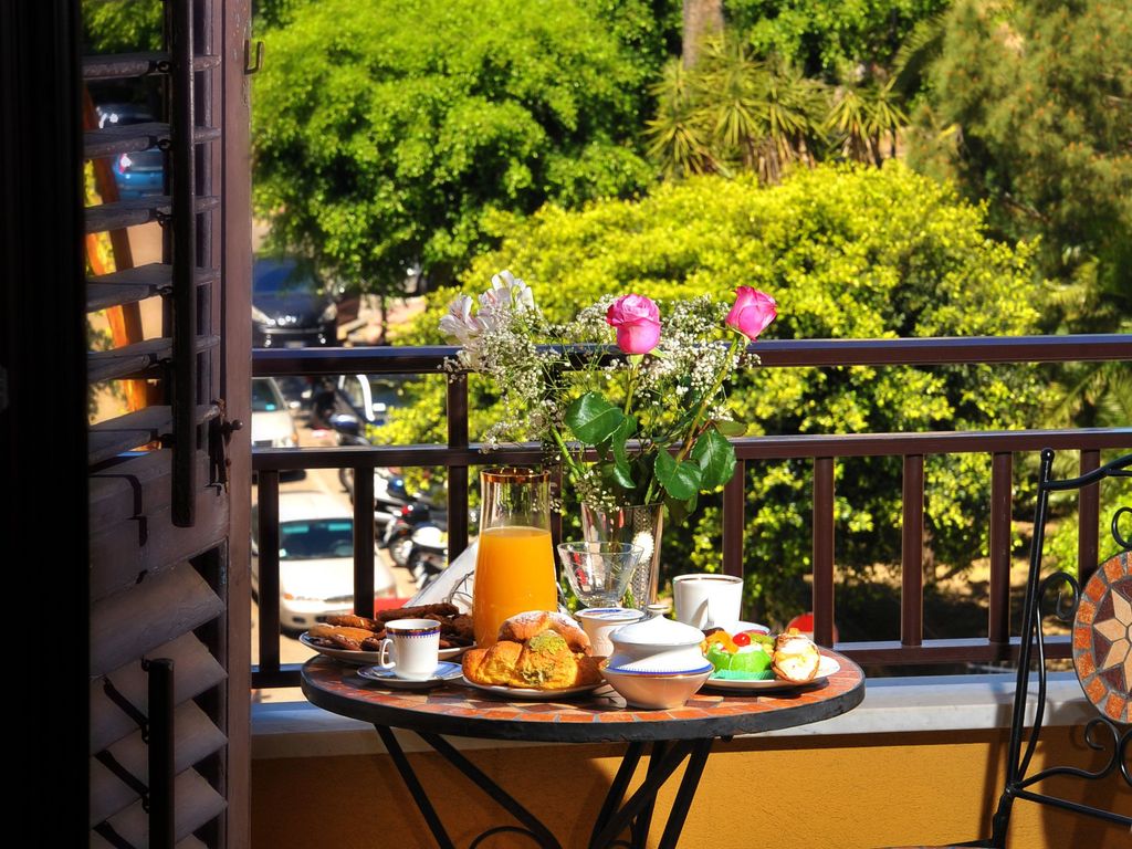 La Dolce Vita B&B