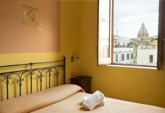 Hotel Columbia