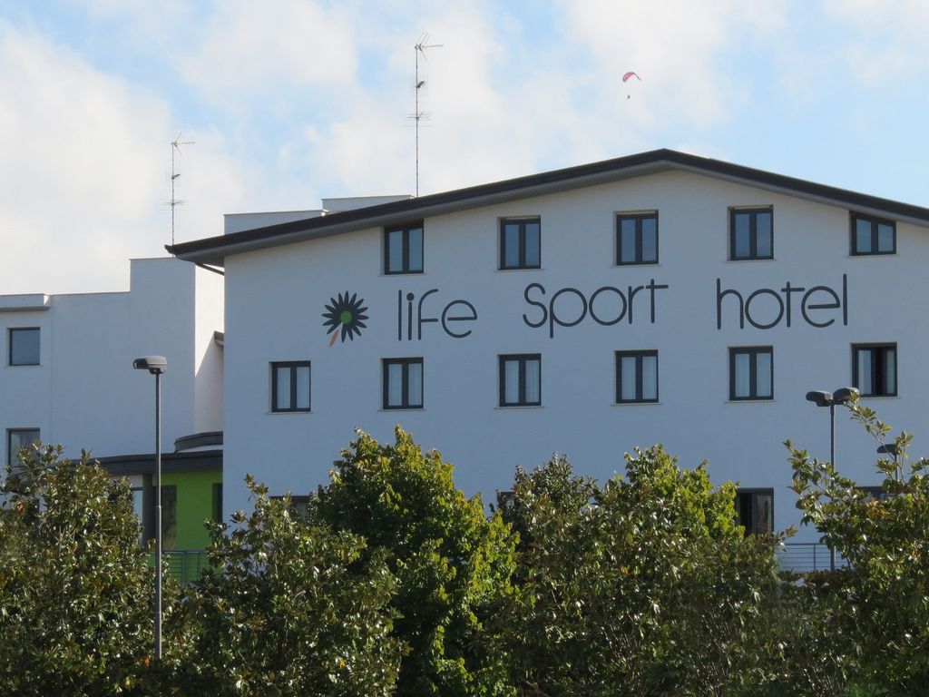 Life Sport Hotel