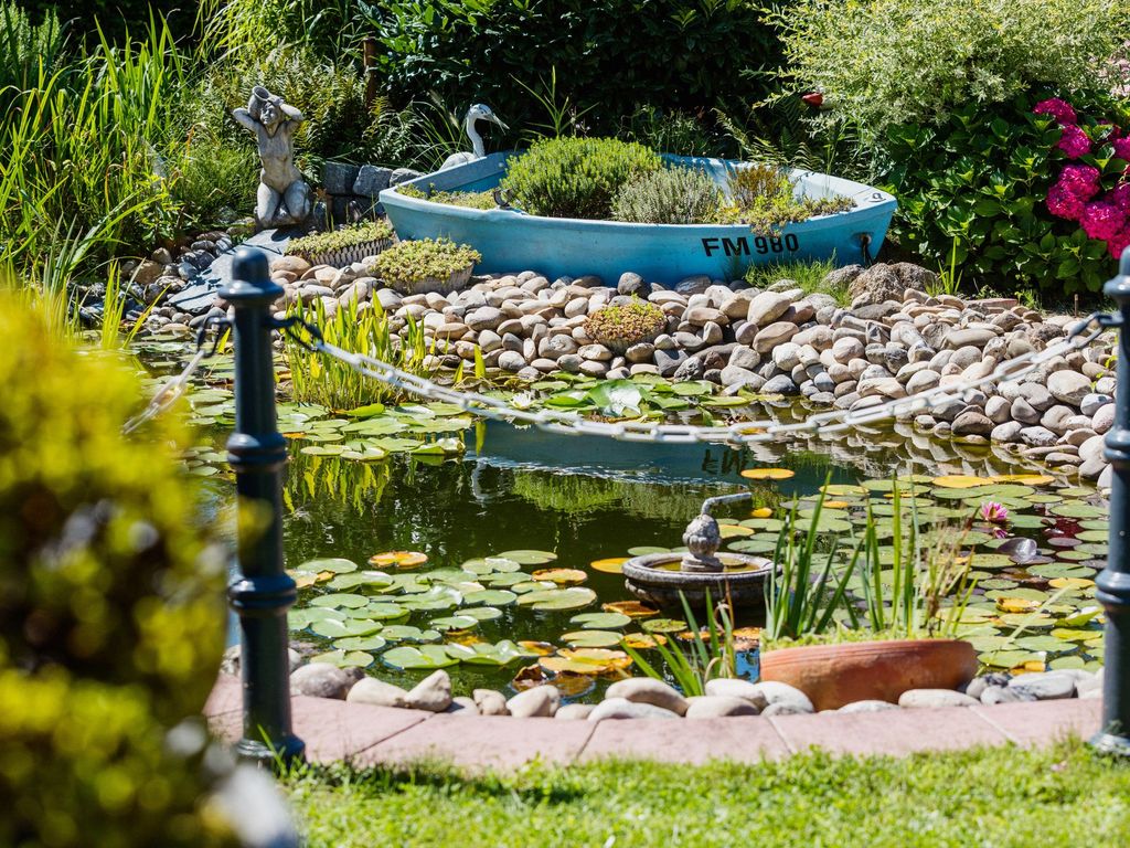 Gasper Business & Garden Hotel
