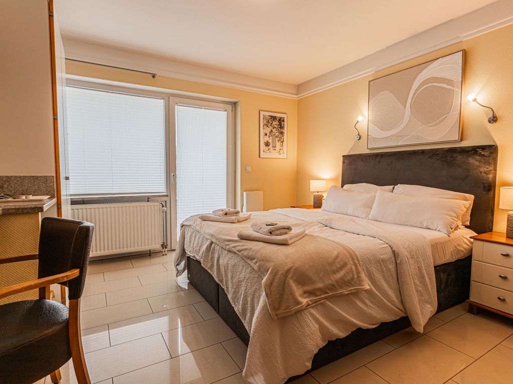 Gasper Business & Garden Hotel