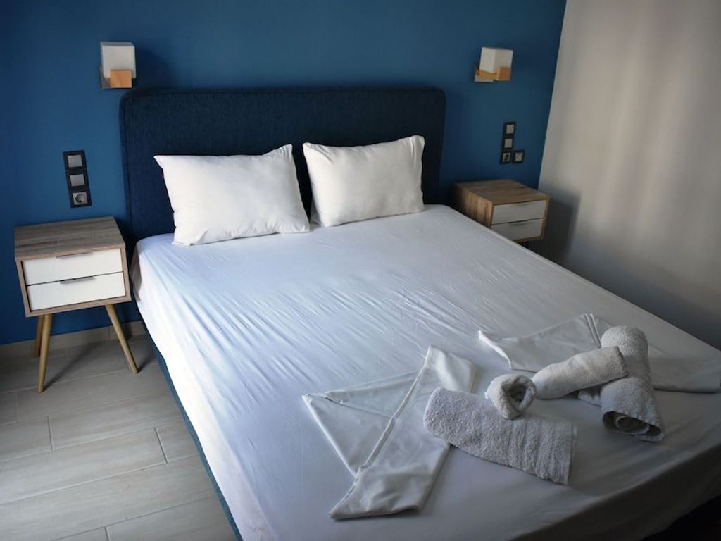 Christina Studios & Apartments