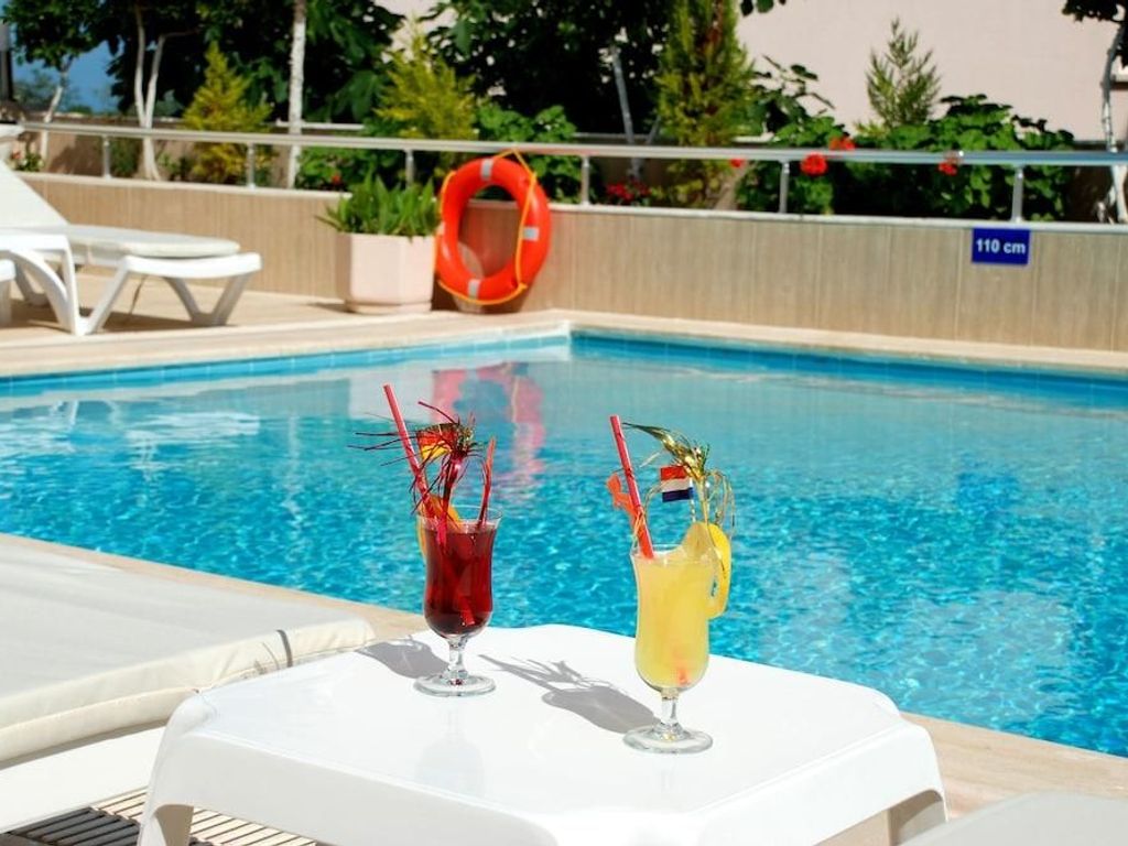 Lara Diamond Hotel