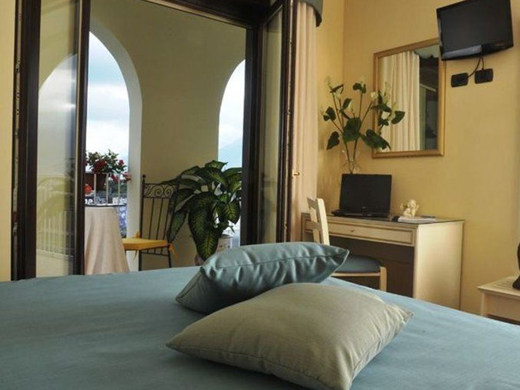 Costa Hotel