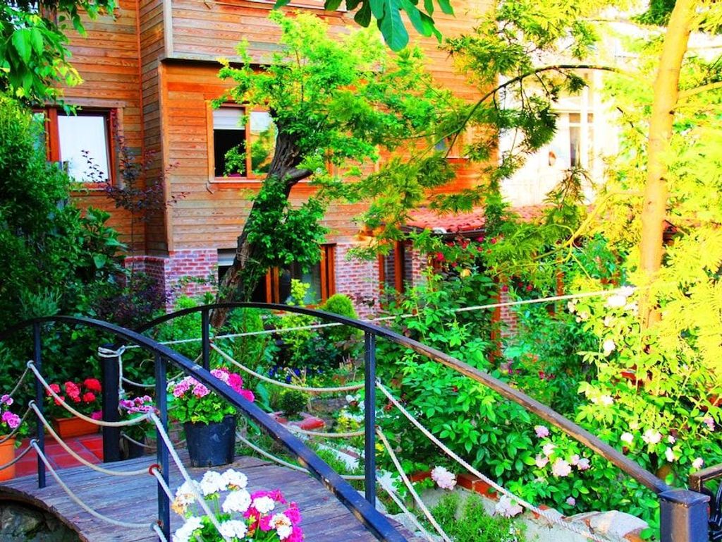 Istanbul Garden Suite