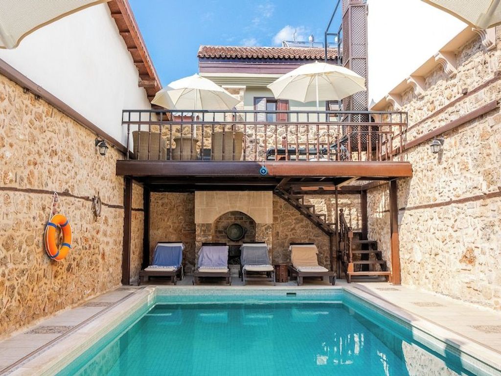 Atelya Art Hotel