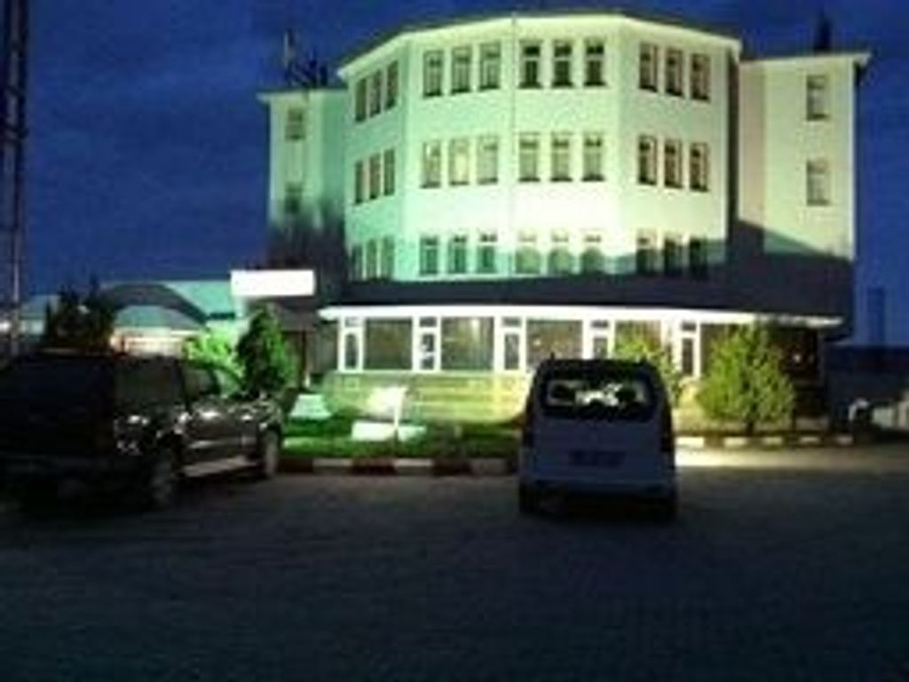 Madi Hotel Van