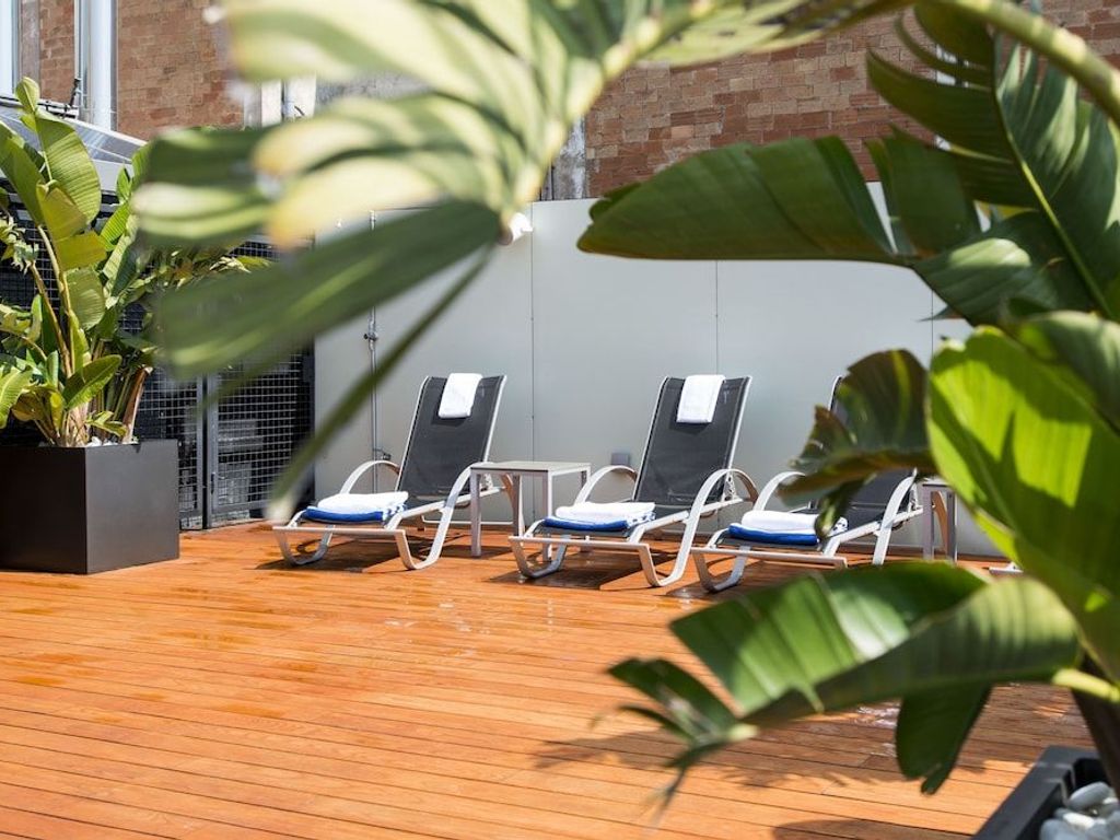 Ako Suite Aparthotel