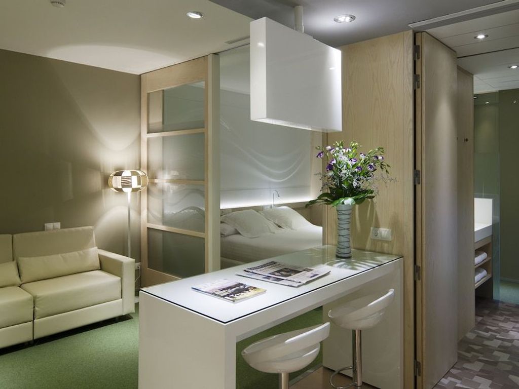 Ako Suite Aparthotel