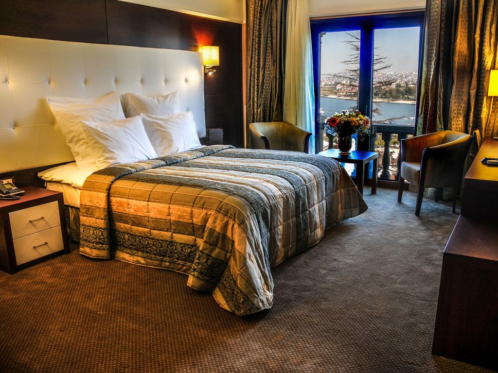 Paradise Island Hotel