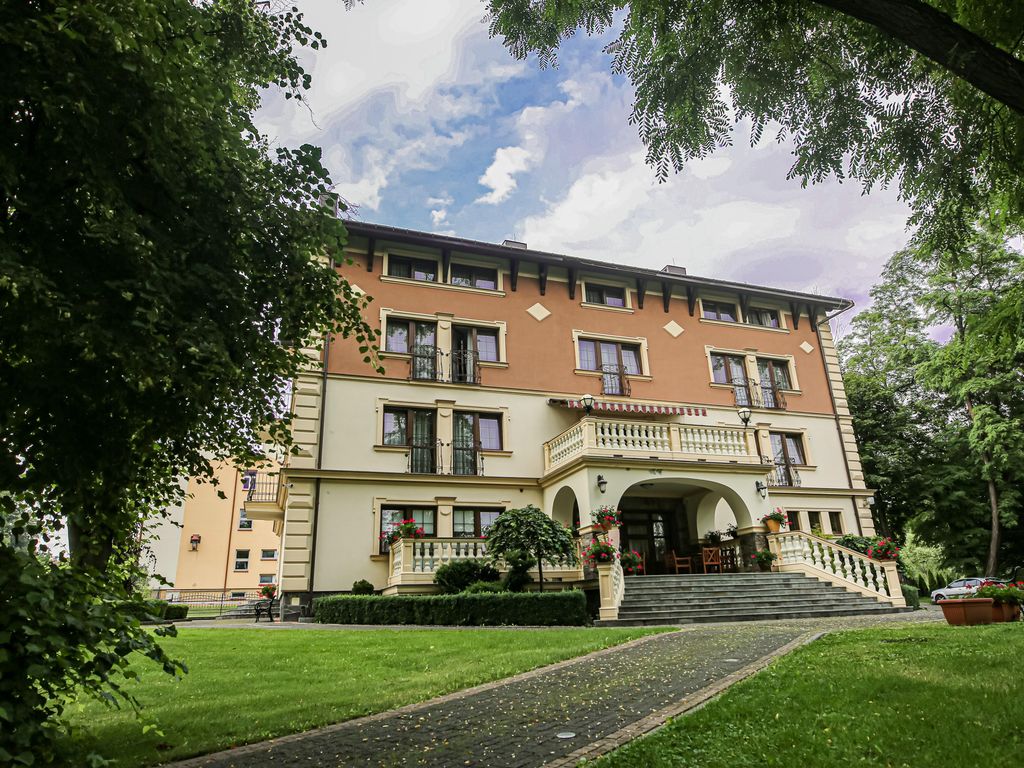 Zamek Dubiecko Hotel&Restauracja