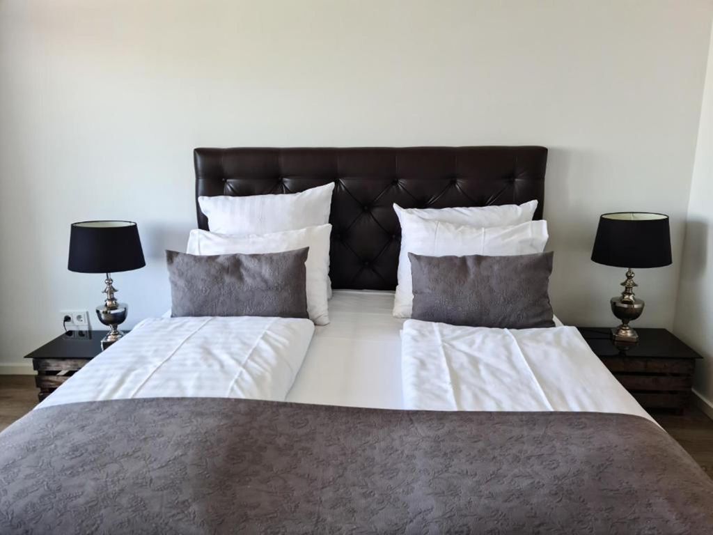 Rheinblick Appartments (Check-in Uferstr. 20)