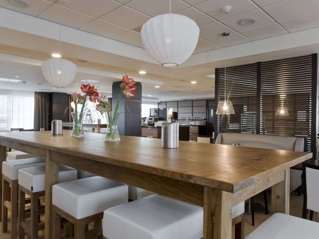 Holiday Inn Express AMSTERDAM - SLOTERDIJK STATION by IHG