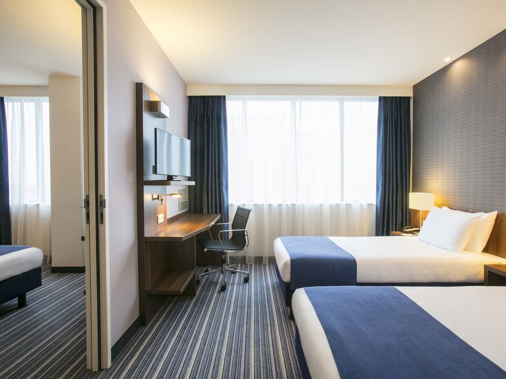 Holiday Inn Express AMSTERDAM - SLOTERDIJK STATION by IHG