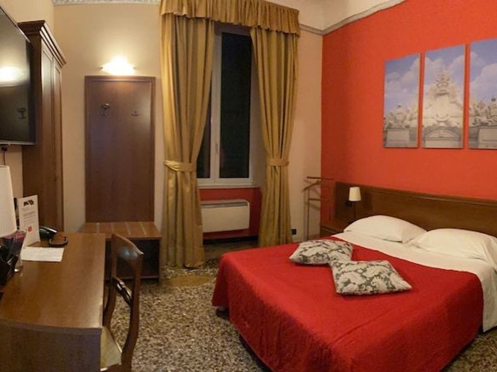 Hotel Actor