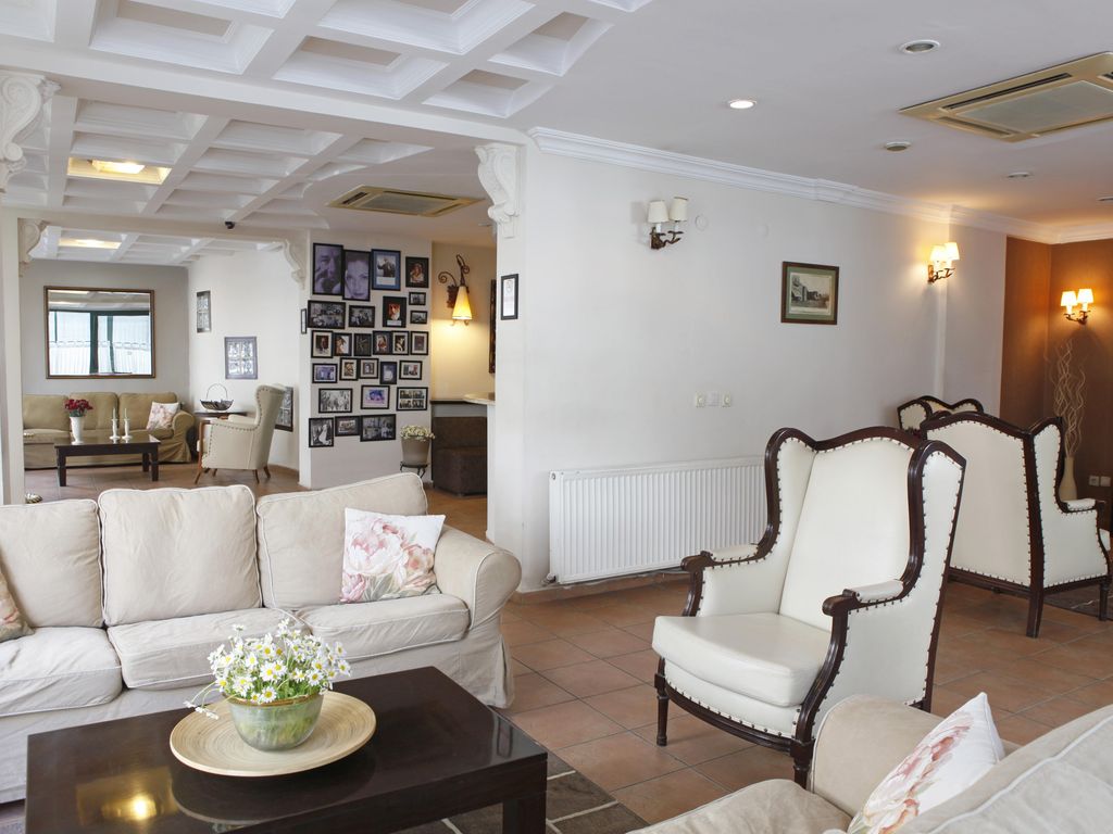 Üstün Otel Alsancak