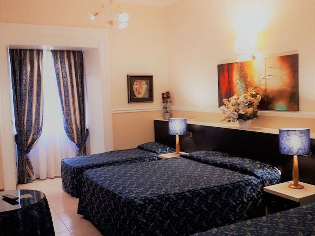 Hotel Sweet Home