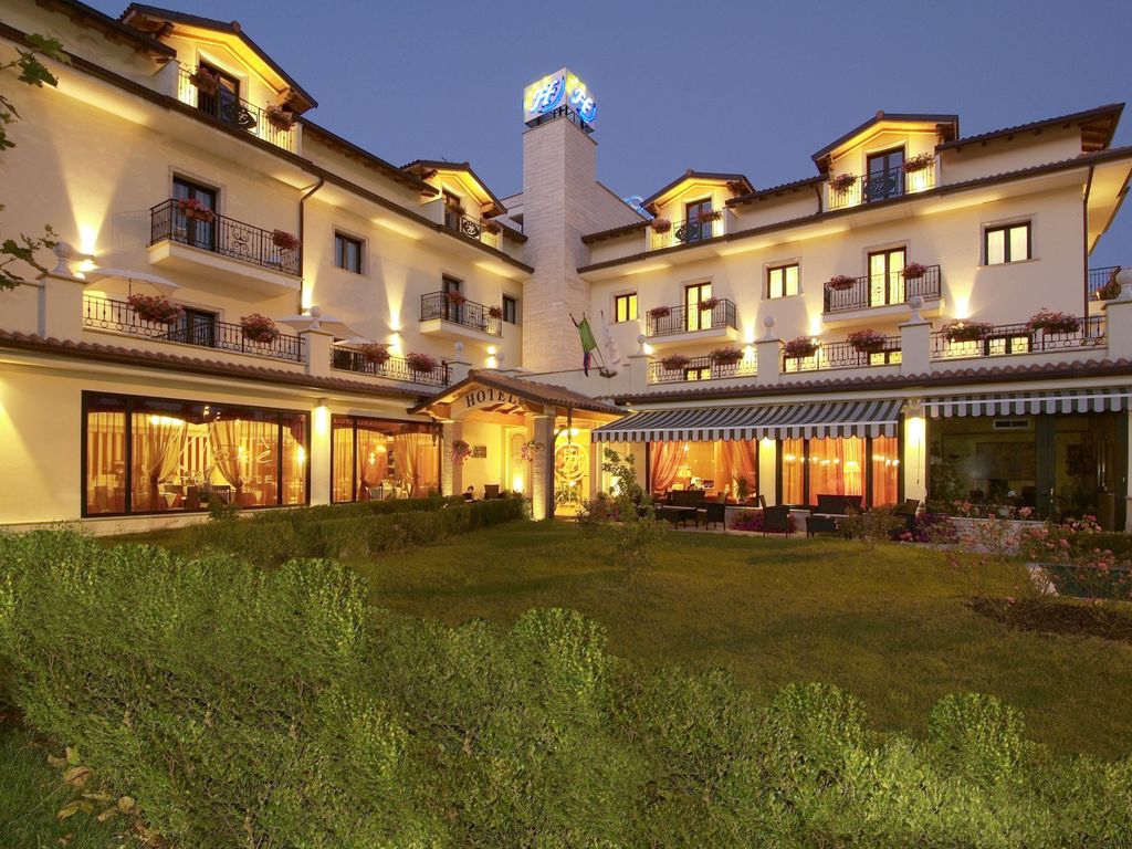 Fashion Hotel