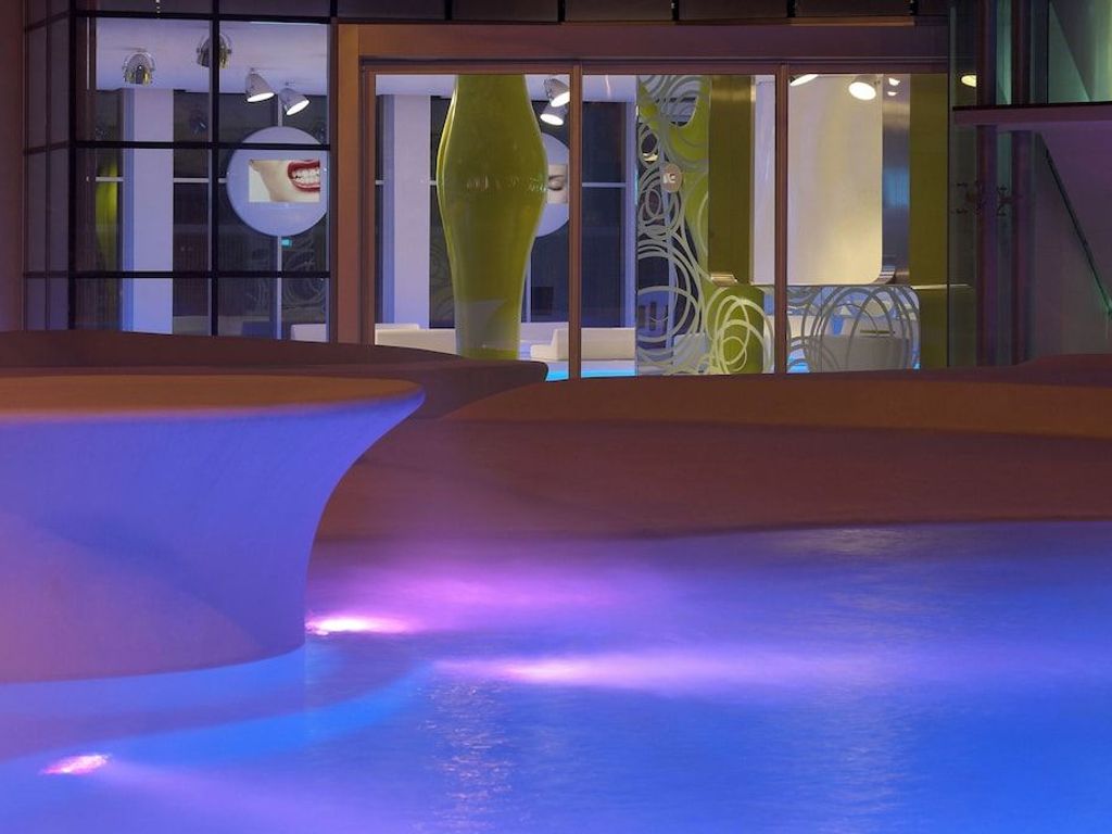 i-Suite Hotel