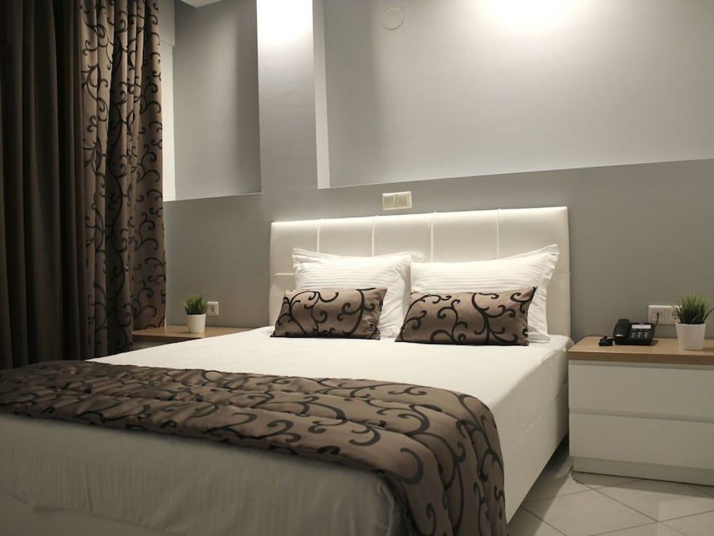 Zeus Hotel