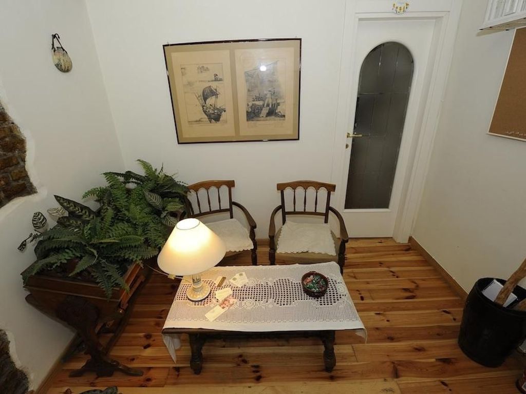 B&B Chain Gallienus
