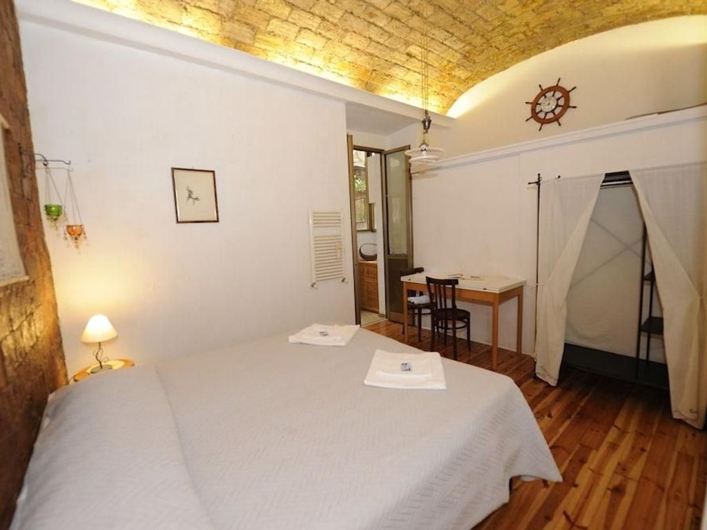 B&B Chain Gallienus