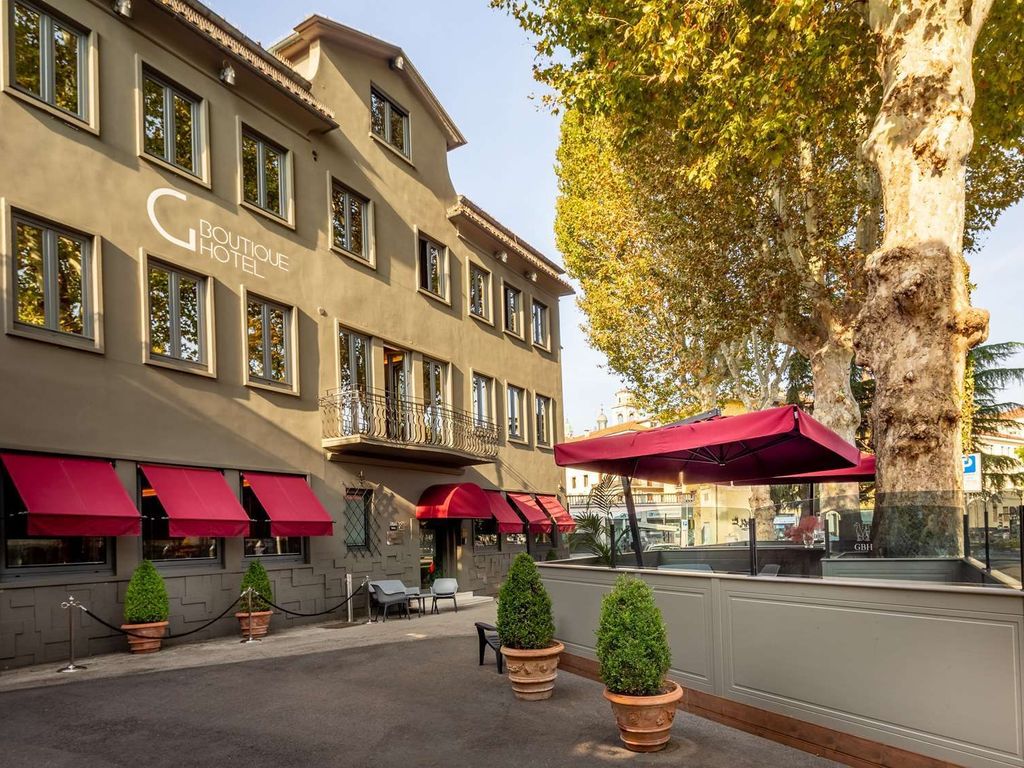 THE GLAM BOUTIQUE HOTEL
