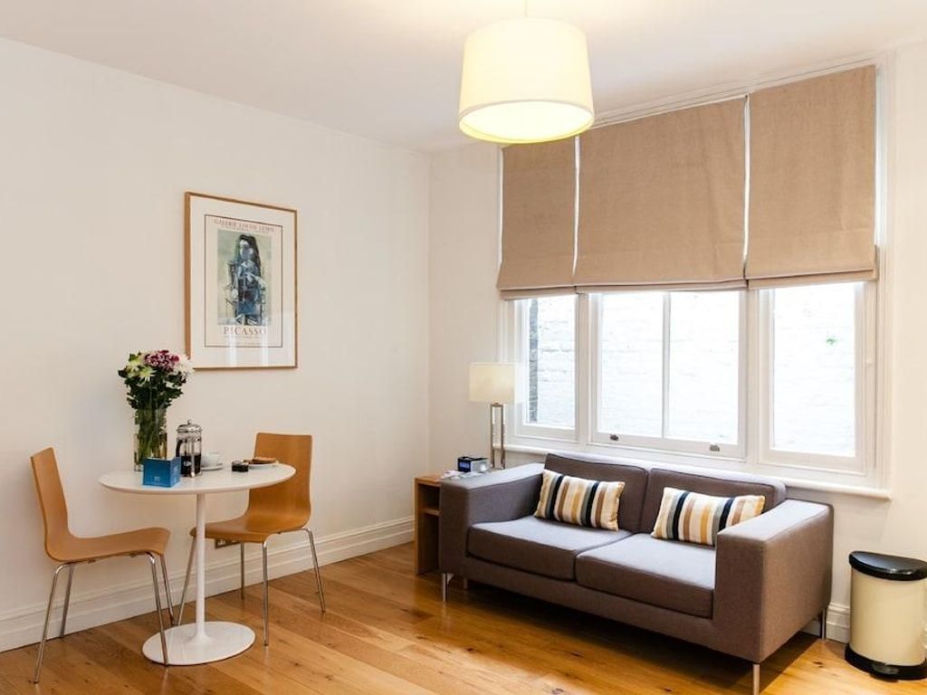 Blueprint Apartments-No 5 Doughty Street