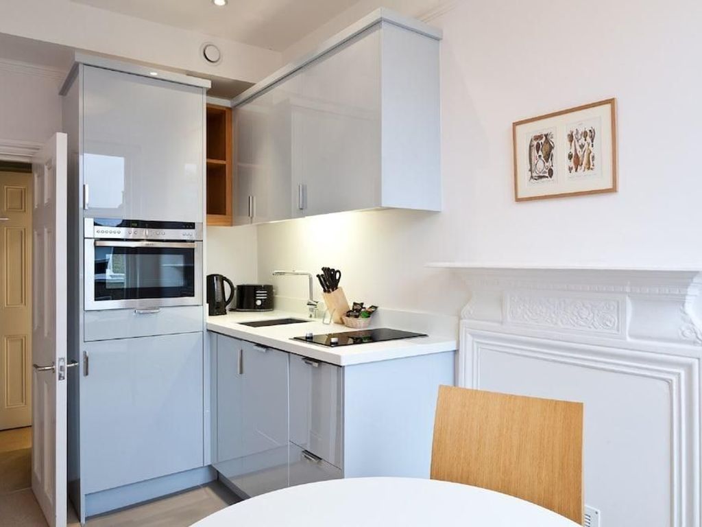 Blueprint Apartments-No 5 Doughty Street