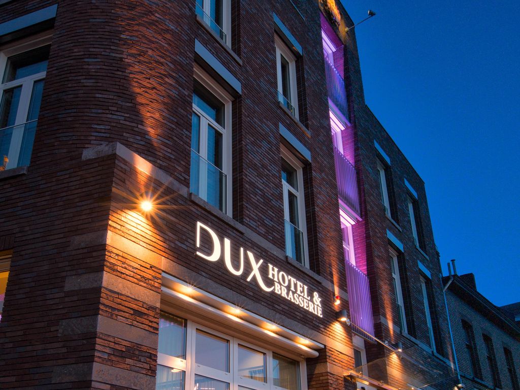 Dux Hotel Deluxe