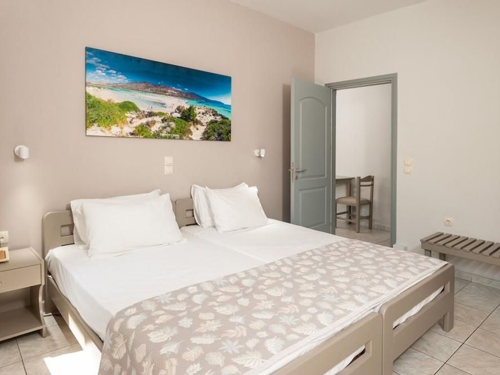 Niriis Hotel