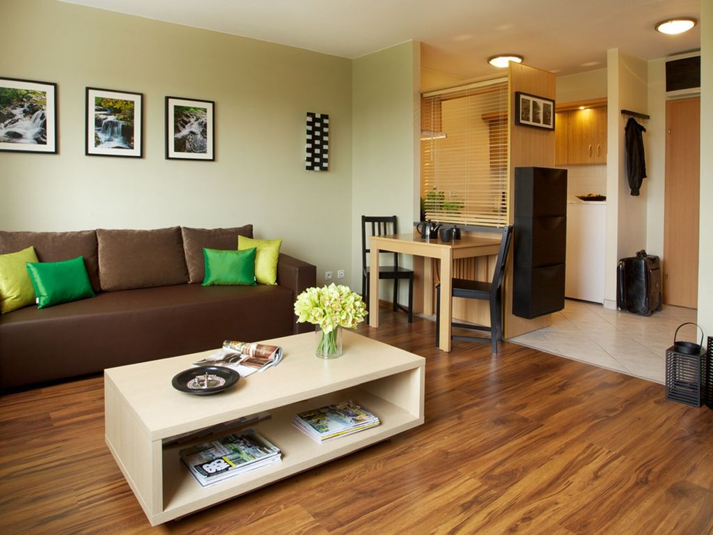 Delta Apart House