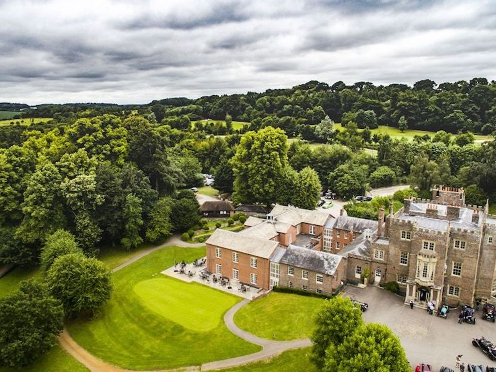 Donnington Grove Country Club