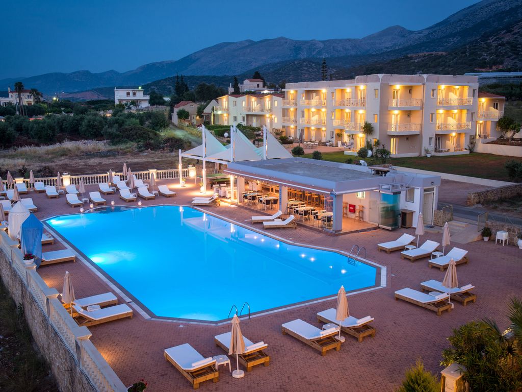 Notos Heights Hotel & Suites