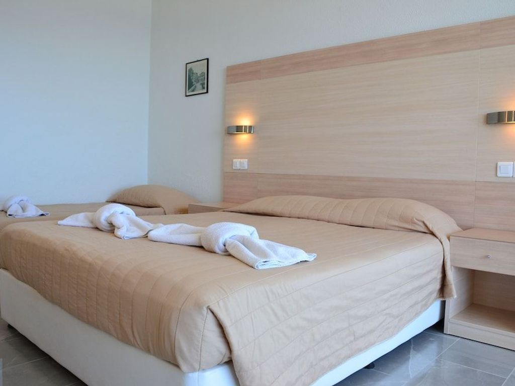 Alexandros Hotel -  All Inclusive