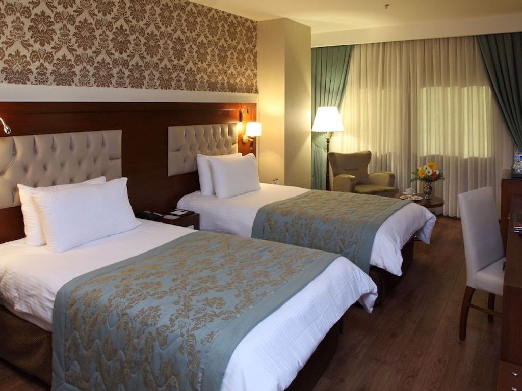 Otel Senbayrak City