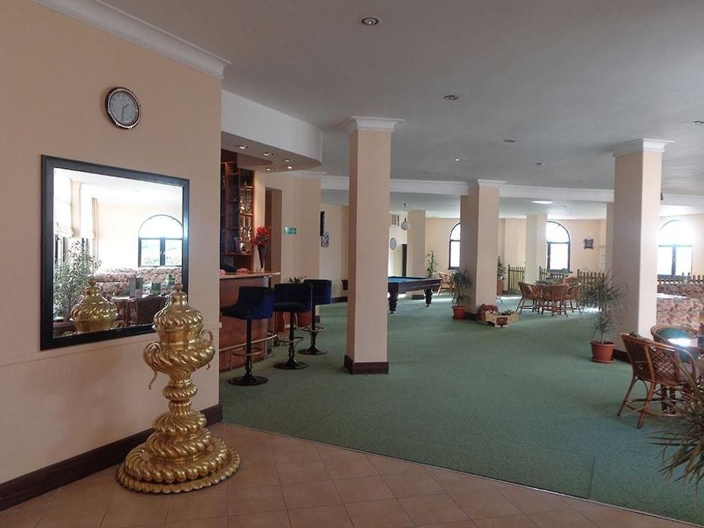 Floria Hotel